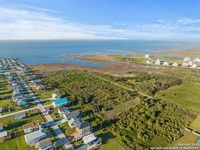 Build your primary residence or vacation rental on this awesome - Beach Lot for sale in Galveston, Texas on Beachhouse.com