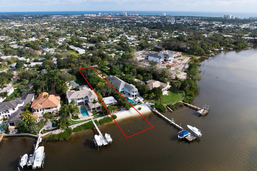 Extraordinary location! This property is the last of its kind to - Beach Home for sale in Jupiter, Florida on Beachhouse.com