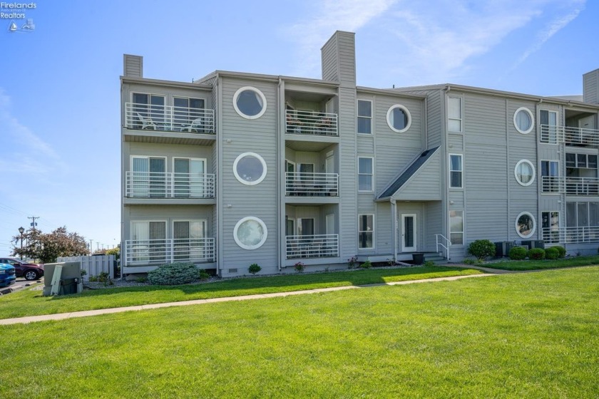 Welcome to waterfront living at its finest. This stunning 1 - Beach Condo for sale in Port Clinton, Ohio on Beachhouse.com