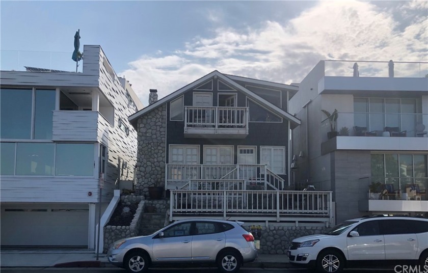 One of the last prime lots on the very developable stretch of - Beach Home for sale in Hermosa Beach, California on Beachhouse.com