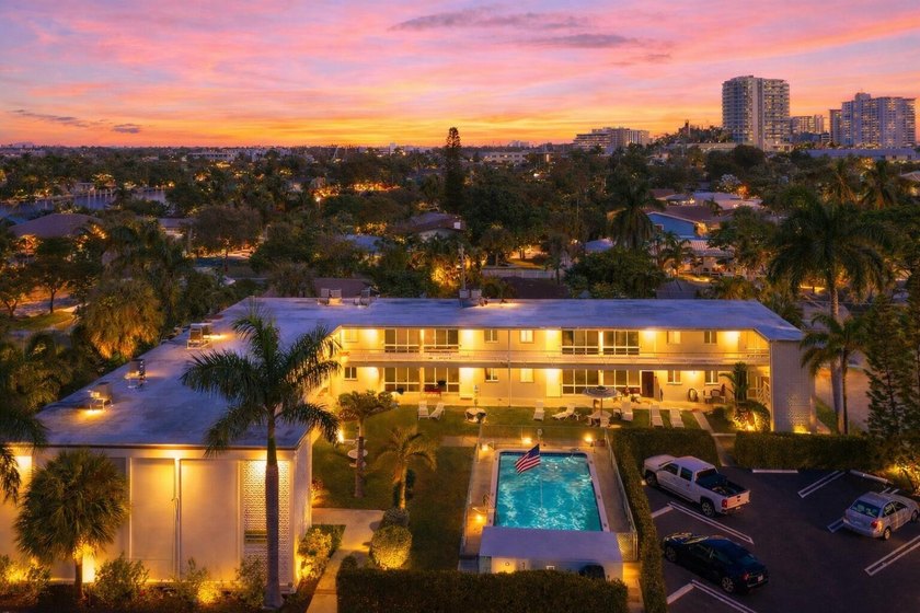 Welcome to your slice of paradise in Pompano Beach. This bright - Beach Home for sale in Pompano Beach, Florida on Beachhouse.com