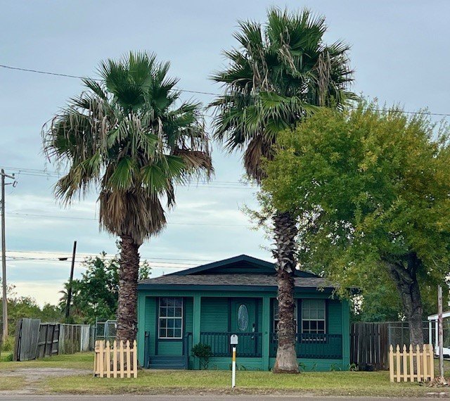 Endless possibilities for this fantastic property located in the - Beach Home for sale in Aransas Pass, Texas on Beachhouse.com