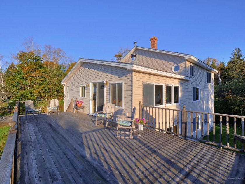 Enjoy exquisite vistas of Penobscot Bay, nearby Ash Island, and - Beach Home for sale in Owls Head, Maine on Beachhouse.com