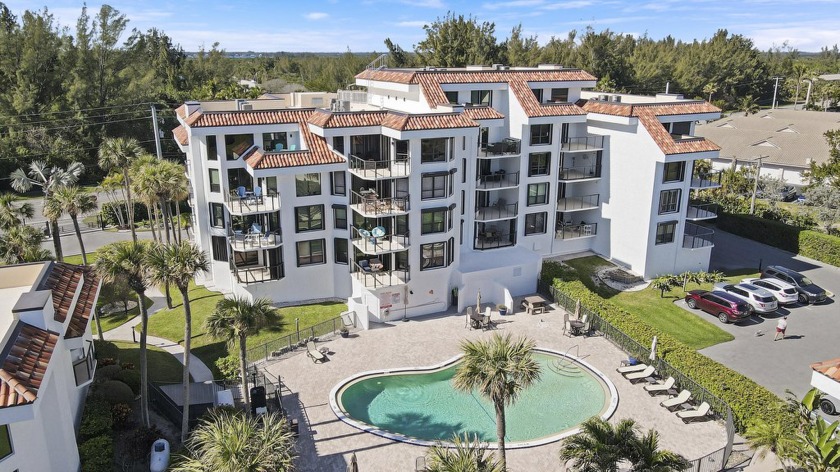 TOP FLOOR WATERFRONT CONDO WITH BEAUTIFUL OCEAN VIEWS!  Located - Beach Condo for sale in Hutchinson Island, Florida on Beachhouse.com