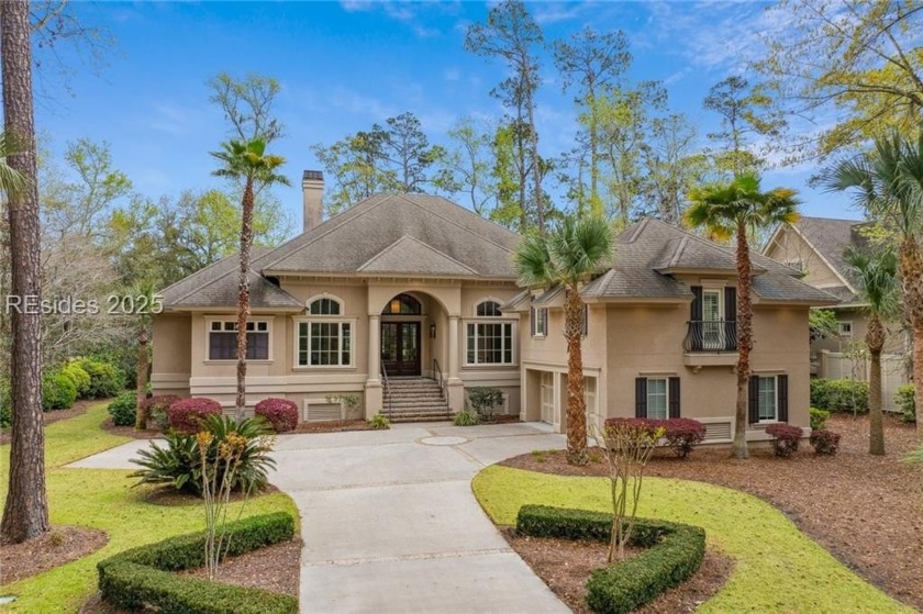 Nestled on a private cul-de-sac in Long Cove Club, this - Beach Home for sale in Hilton Head Island, South Carolina on Beachhouse.com