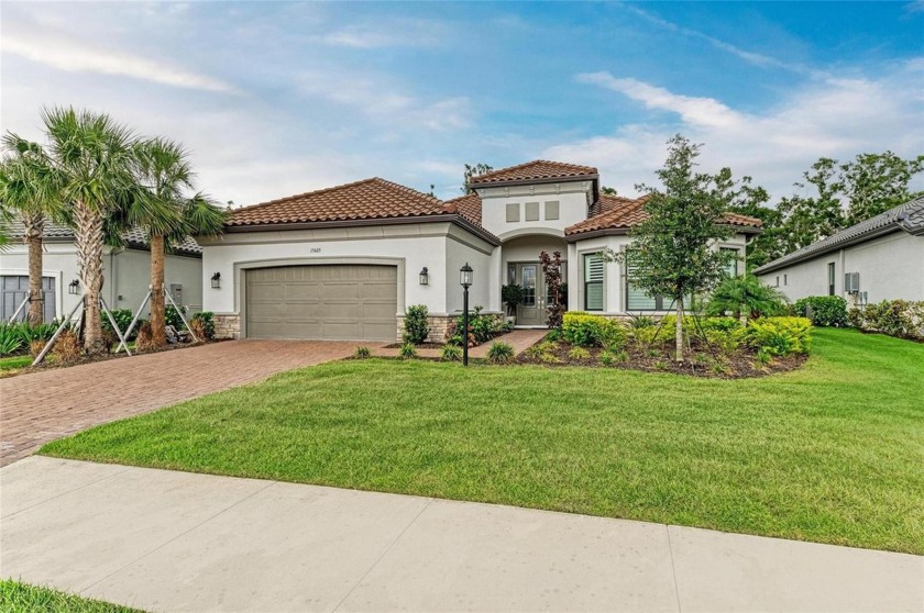 IMMEDIATE MOVE-IN. Welcome to Elevated Florida Living in - Beach Home for sale in Bradenton, Florida on Beachhouse.com