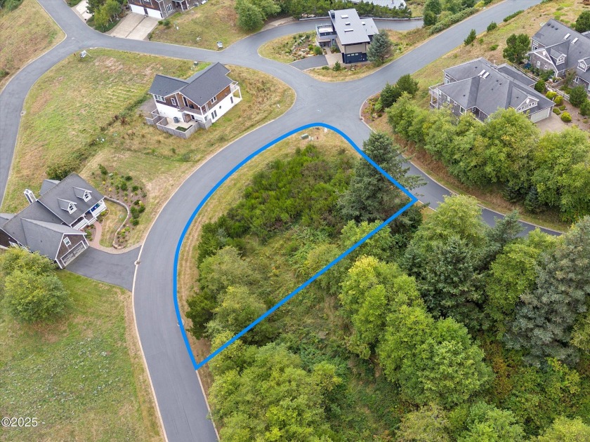 OCEANVIEW CORNER LOT IN SAHHALI SHORES NESKOWIN. This Sahhali - Beach Lot for sale in Neskowin, Oregon on Beachhouse.com