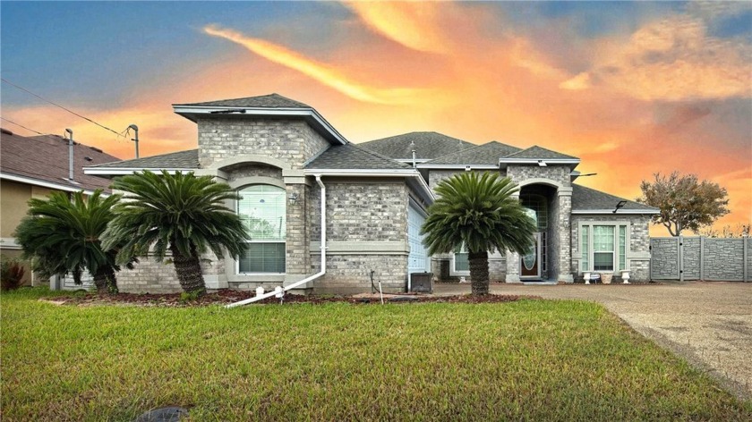 REDUCED ~ Gorgeous Large HOME, NORTH PADRE ISLAND DR - TAKE a - Beach Home for sale in Corpus Christi, Texas on Beachhouse.com