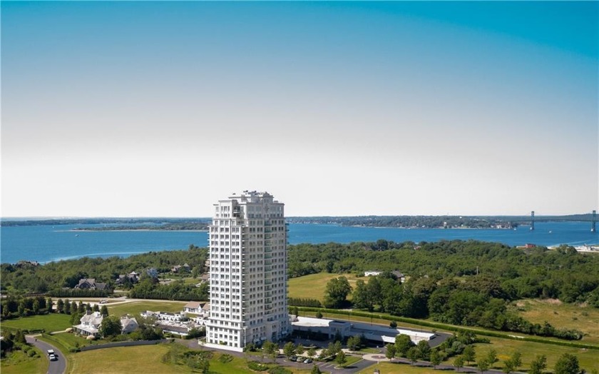 Overlooking Narragansett Bay, Carnegie Tower is a luxurious - Beach Condo for sale in Portsmouth, Rhode Island on Beachhouse.com