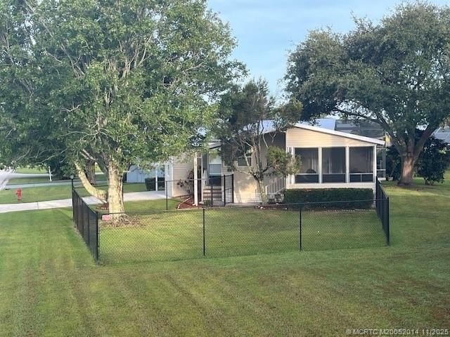 Gorgeous Palm Harbor home built in 1996 sits on a pie-shaped lot - Beach Home for sale in Stuart, Florida on Beachhouse.com