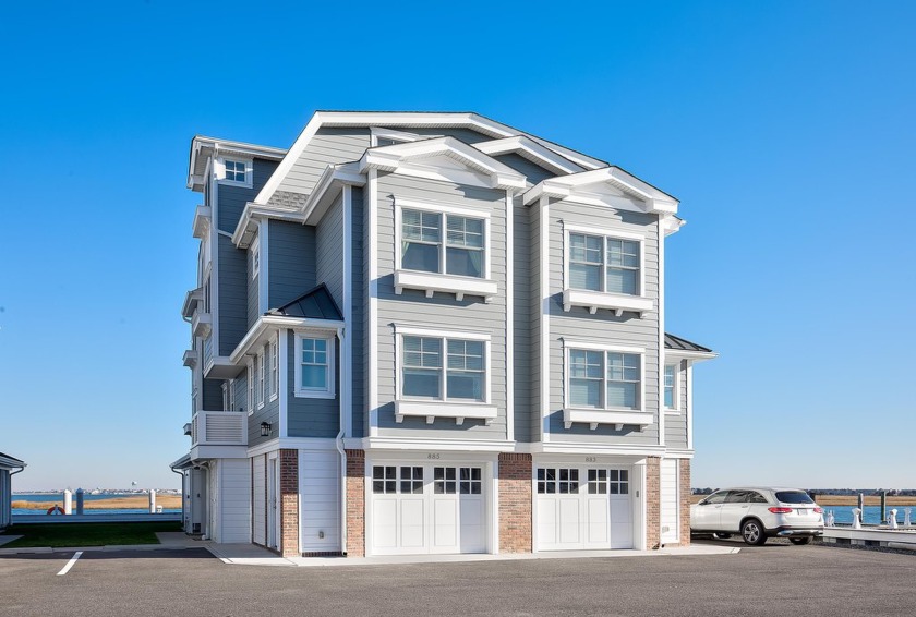 Welcome to 885 21st Street, your Bayfront Paradise at The Marina - Beach Townhome/Townhouse for sale in Avalon, New Jersey on Beachhouse.com