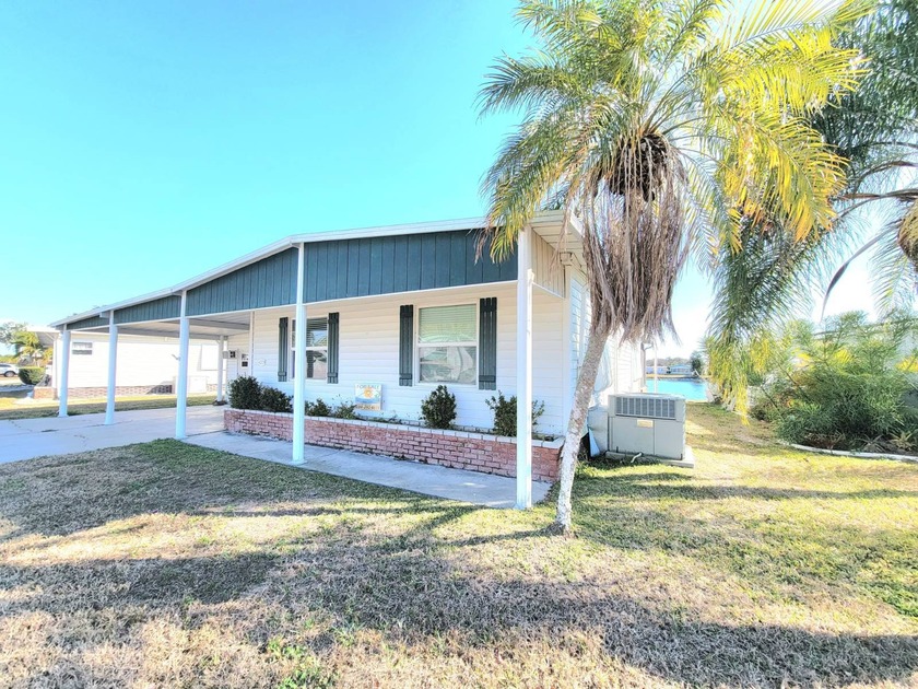 This is a great opportunity to live on the water and enjoy the - Beach Home for sale in North Fort Myers, Florida on Beachhouse.com