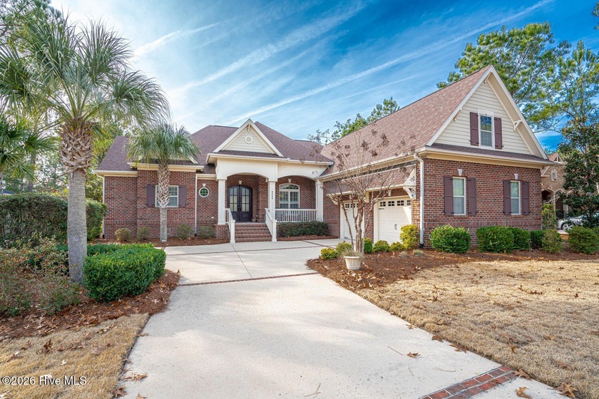 Welcome to 6609 Annesbrook, this home shows like new, offering - Beach Home for sale in Ocean Isle Beach, North Carolina on Beachhouse.com