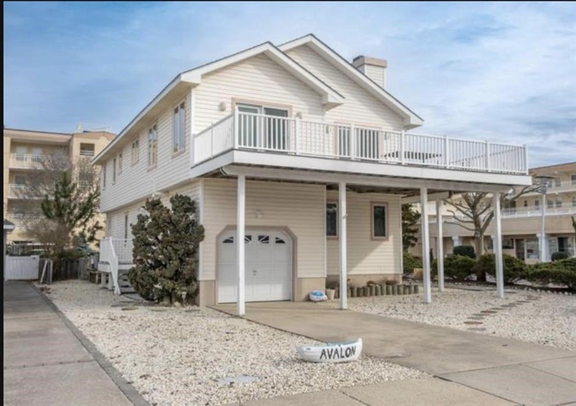 Opportunity Knocks!  Single family home . East of Dune under $3m - Beach Home for sale in Avalon, New Jersey on Beachhouse.com