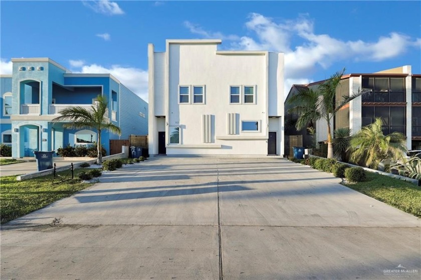 Exceptional investment opportunity! This modern 2-story duplex - Beach Townhome/Townhouse for sale in South Padre Island, Texas on Beachhouse.com