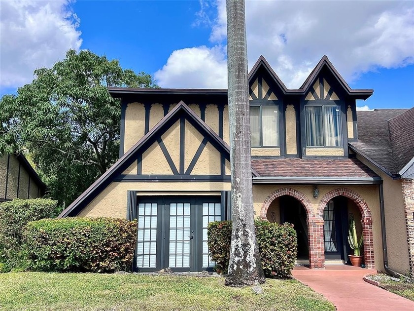 Welcome to Kingsley Commons in Sunrise. This lovely open concept - Beach Home for sale in Sunrise, Florida on Beachhouse.com