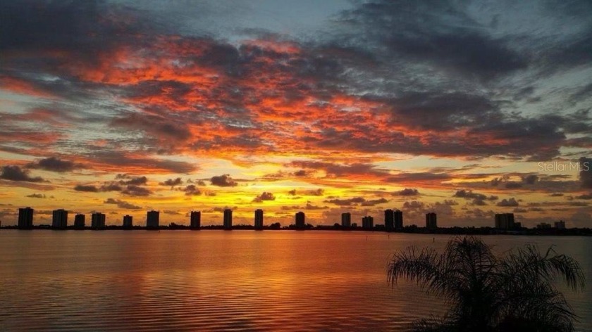 Can you imagine rolling out of bed every morning seeing this - Beach Condo for sale in West Palm Beach, Florida on Beachhouse.com