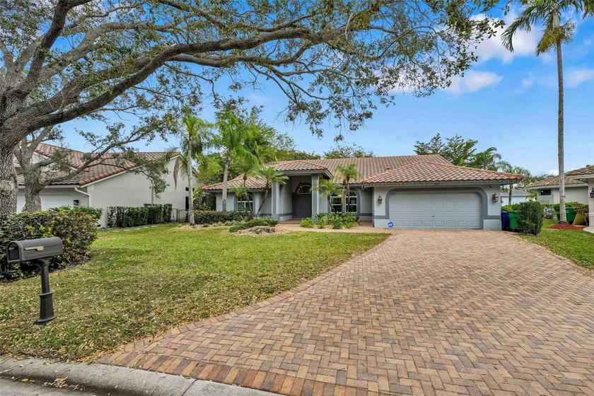 Stop searching. This is the one! Updated 4/2.5 pool home with - Beach Home for sale in Coral Springs, Florida on Beachhouse.com
