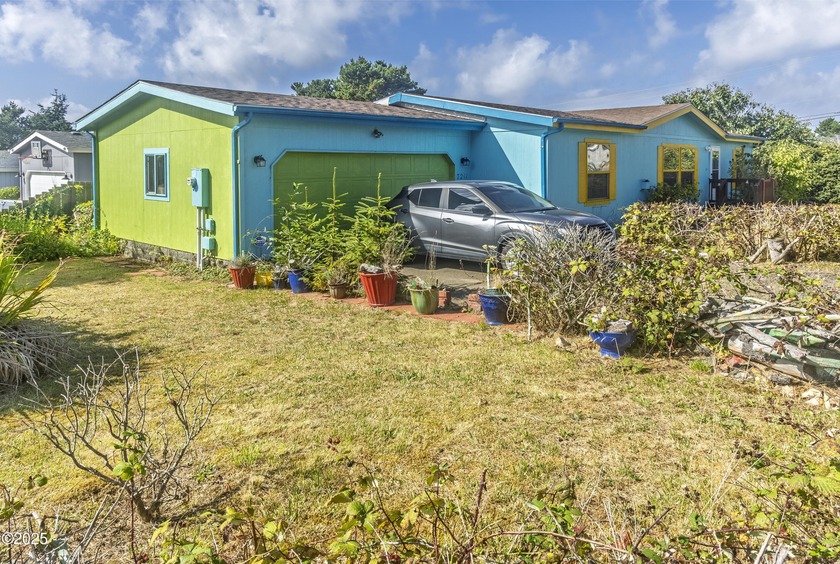 Check out this 3-bedroom, 2-bath home with large open-concept - Beach Home for sale in Newport, Oregon on Beachhouse.com