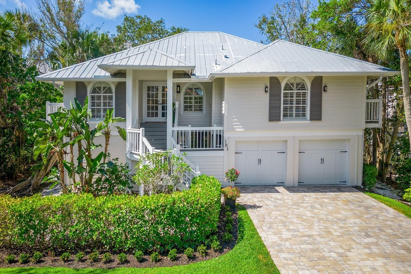 Welcome to your coastal cottage within the heart of Hideaway - Beach Home for sale in Marco Island, Florida on Beachhouse.com