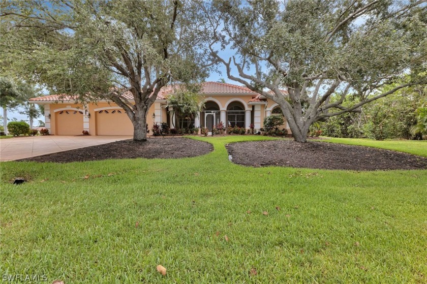 This spacious, bright, and exceptionally maintained lake home - Beach Home for sale in Punta Gorda, Florida on Beachhouse.com