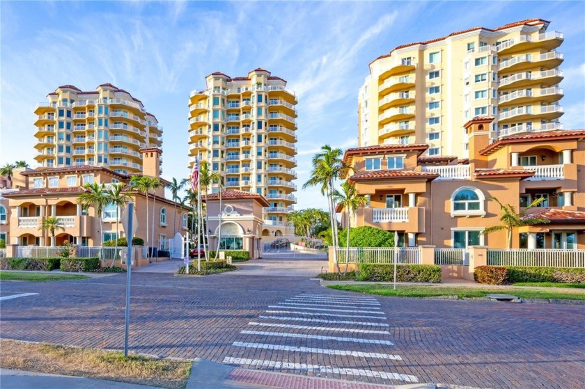 One or more photo(s) has been virtually staged. Welcome to Vinoy - Beach Condo for sale in St. Petersburg, Florida on Beachhouse.com