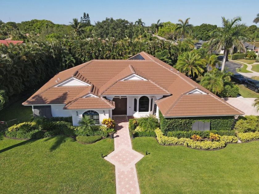 Welcome to this one-of-a-kind house in the heart of Wellington - Beach Home for sale in Wellington, Florida on Beachhouse.com