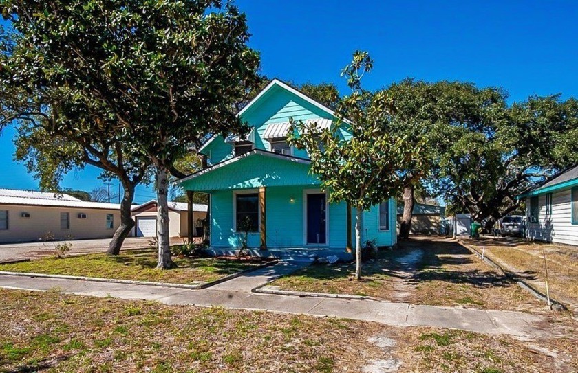 Don't miss this captivating midcentury modern home, beautifully - Beach Home for sale in Aransas Pass, Texas on Beachhouse.com