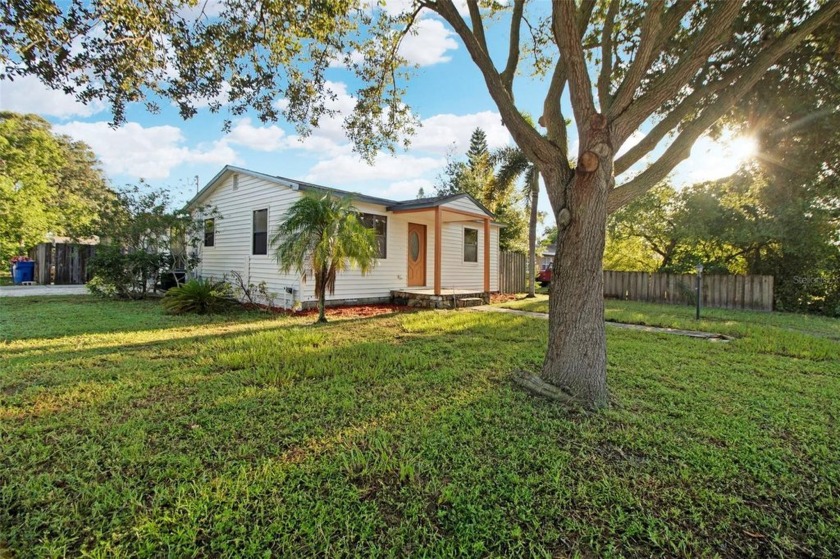 NO FLOODING, NO FLOOD INSURANCE REQUIRED, NO DAMAGE FROM STORMS - Beach Home for sale in St. Petersburg, Florida on Beachhouse.com