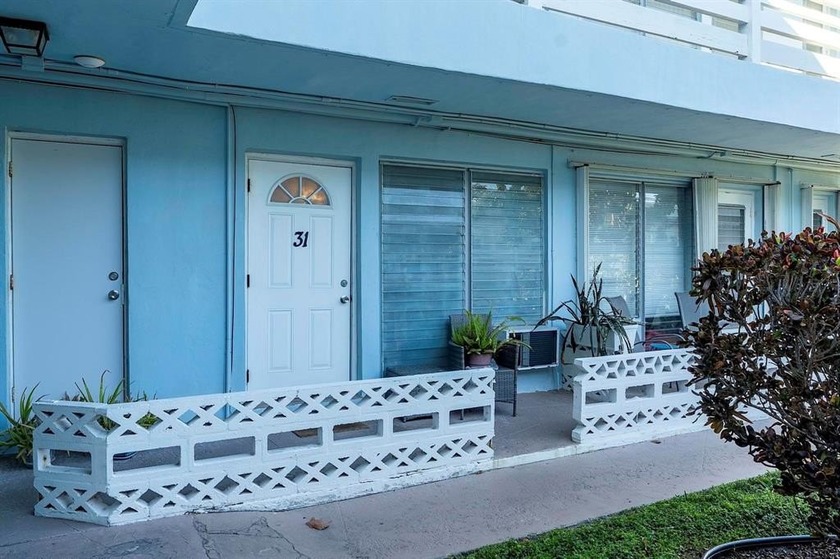 Cozy 1 bed - 1 bath residence located in a beautifully - Beach Condo for sale in North Miami, Florida on Beachhouse.com