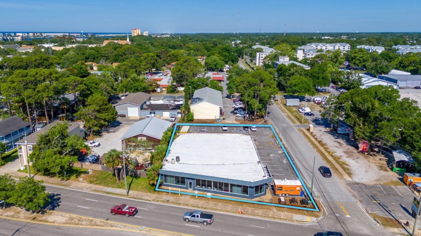 **DOWNTOWN AREA**  Unique Corner Parcel with vintage - Beach Lot for sale in Fort Walton Beach, Florida on Beachhouse.com