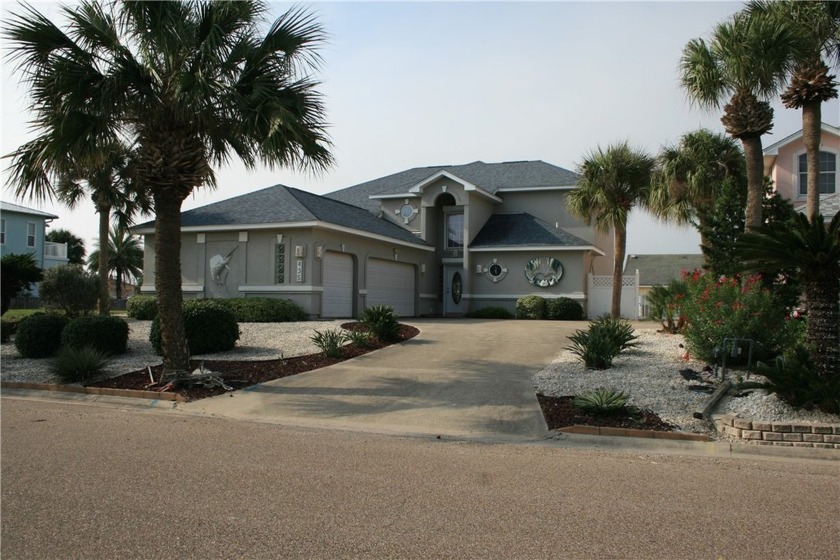 435 Mustang Blvd.  Excellent location near the tip of Mustang - Beach Home for sale in Port Aransas, Texas on Beachhouse.com