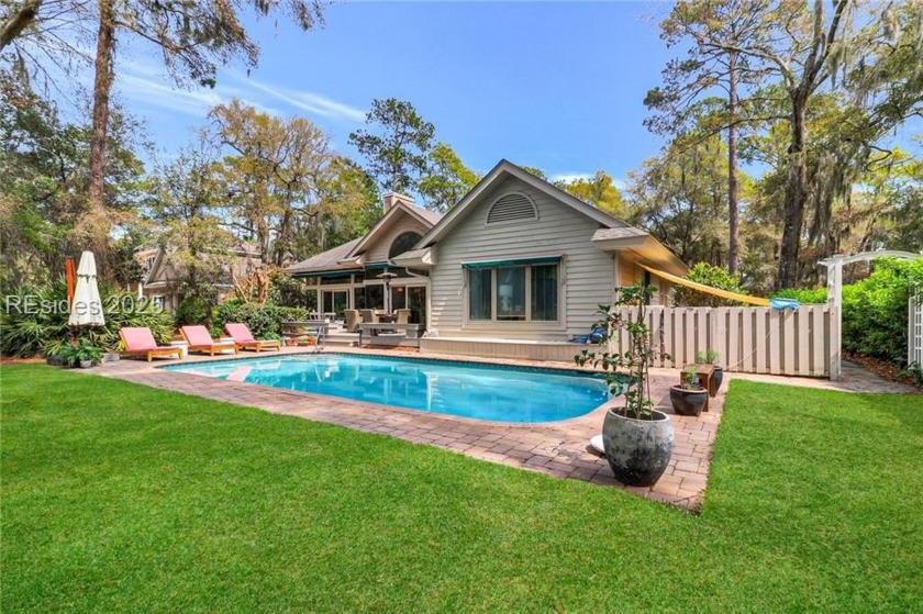 Located in beautiful Palmetto Hall, this spacious 4 BR, 3 BA, 2 - Beach Home for sale in Hilton Head Island, South Carolina on Beachhouse.com