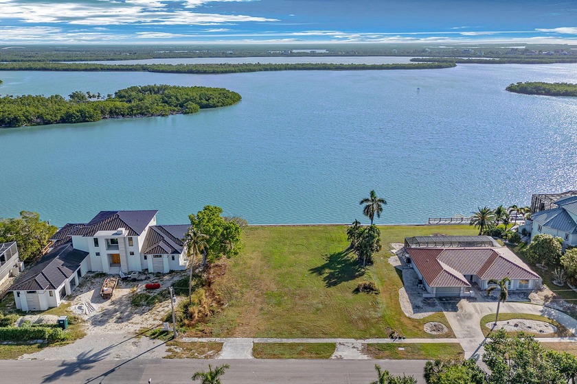 Beautiful, half-acre, direct access lot with 125' of Barfield - Beach Lot for sale in Marco Island, Florida on Beachhouse.com