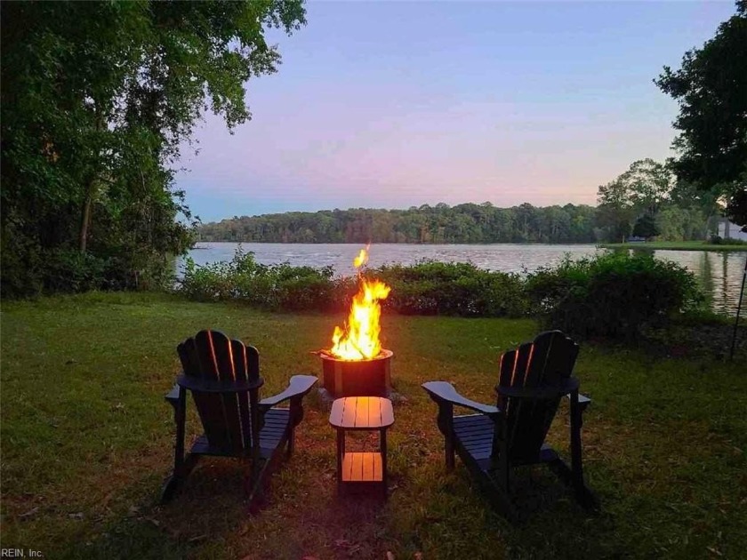 Welcome to your private waterfront oasis! This 4 bedroom, 2 bath - Beach Home for sale in Norfolk, Virginia on Beachhouse.com