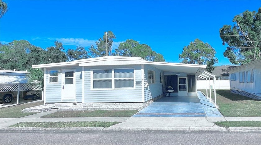 PRICED TO SELL! Don't miss this rare opportunity to own the - Beach Home for sale in Largo, Florida on Beachhouse.com