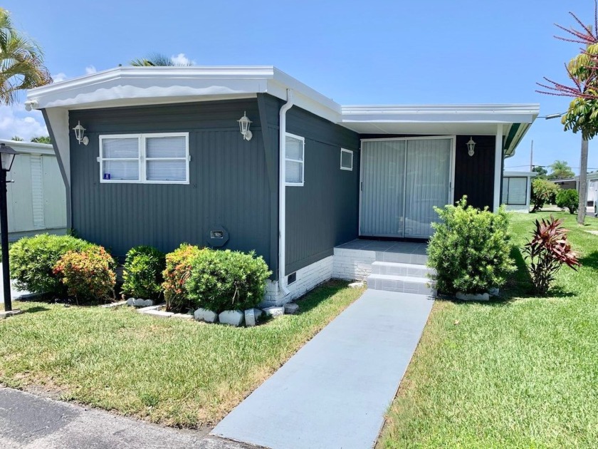 Discover this beautifully renovated mobile home located in the - Beach Home for sale in Hollywood, Florida on Beachhouse.com
