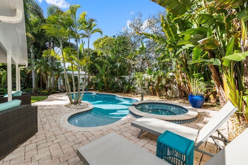 Renovated & impeccably maintained 2BR 2BA, pool home in highly - Beach Home for sale in Fort Lauderdale, Florida on Beachhouse.com