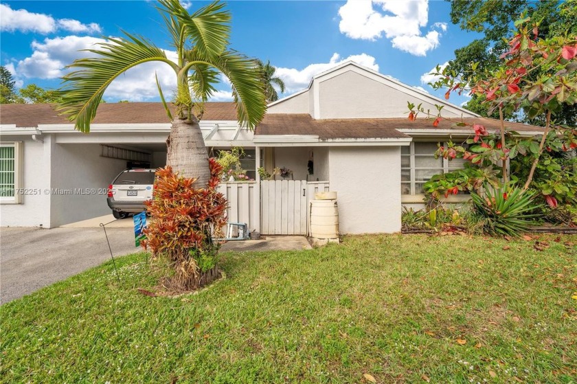 Endless possibilities await with this waterfront single-family - Beach Condo for sale in Davie, Florida on Beachhouse.com