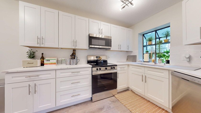 MAJOR REDUCTION - PRICED TO SELL!! - ALL AGES 3/2 FULLY - Beach Condo for sale in Boynton Beach, Florida on Beachhouse.com