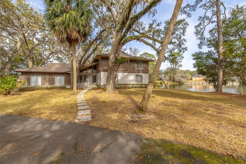 A piece of paradise is located within 7 minutes of shopping - Beach Home for sale in Brunswick, Georgia on Beachhouse.com