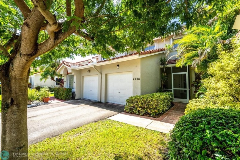 Look at that price! Hurry to this spacious 4br/2.5ba townhome in - Beach Townhome/Townhouse for sale in Margate, Florida on Beachhouse.com