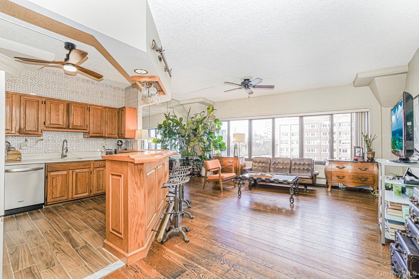 Move-in ready! 5J is an open loft 1Br with beautiful water and - Beach Home for sale in Staten Island, New York on Beachhouse.com