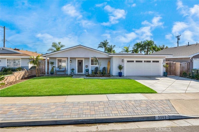 Welcome to a beautifully upgraded home that perfectly blends - Beach Home for sale in Huntington Beach, California on Beachhouse.com