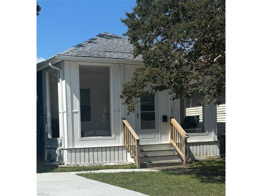 JUST I BLOCK FROM BEACH.TOTALLY RENOVATED 3 BED, 2 BATH HOME - Beach Home for sale in Hampton, Virginia on Beachhouse.com