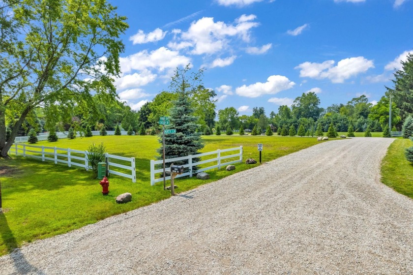 Do you want your house to face north? or south? You get your - Beach Lot for sale in Lexington, Michigan on Beachhouse.com