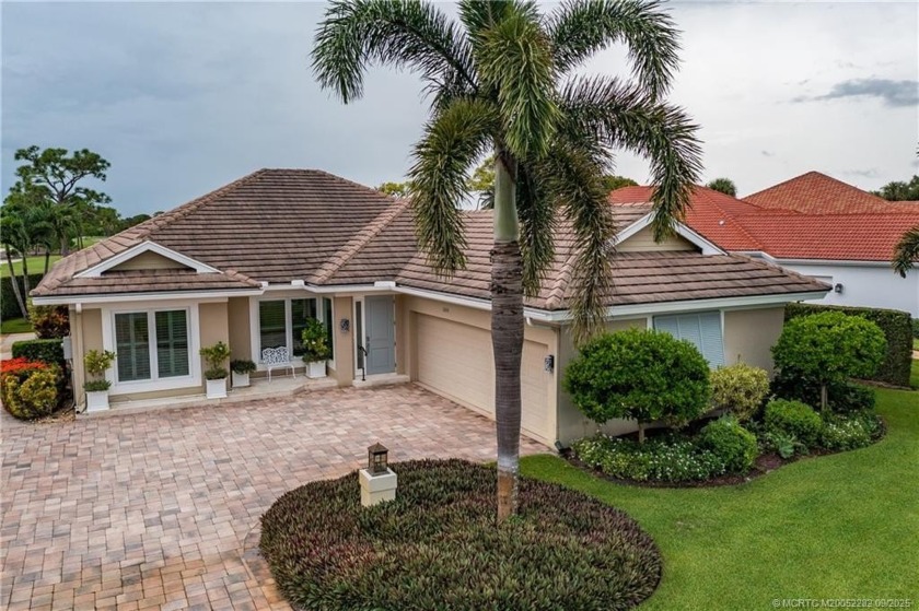 This stunning renovated home at Hobe Sound Golf Club is now - Beach Home for sale in Hobe Sound, Florida on Beachhouse.com