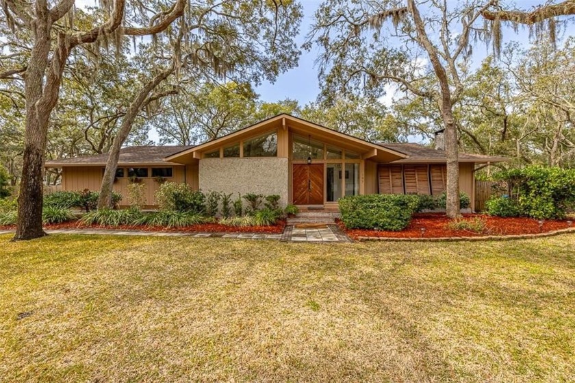Welcome to this beautiful 4-bedroom, 3-bath home with 150+ feet - Beach Home for sale in Saint Simons, Georgia on Beachhouse.com
