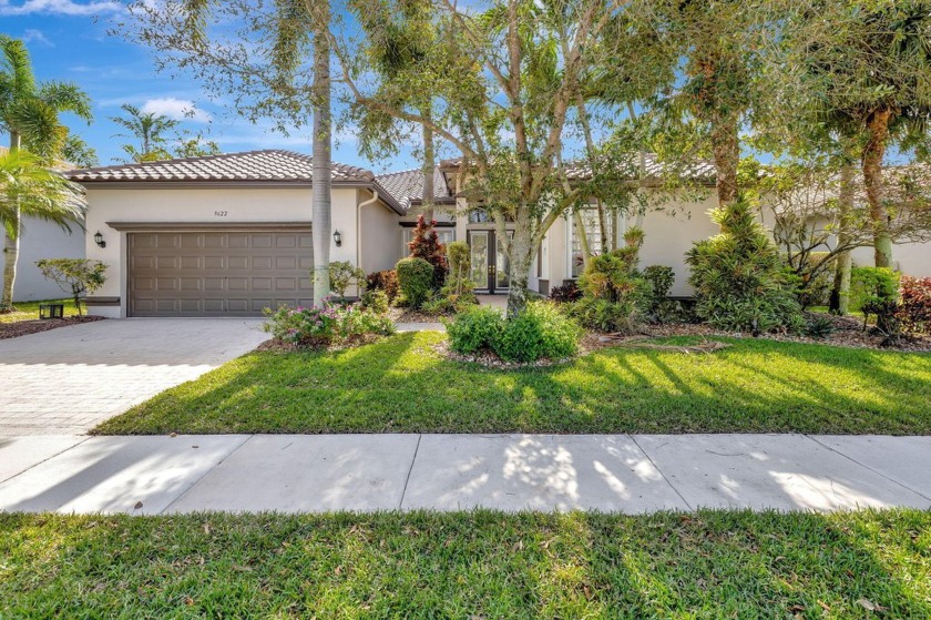 BRAND NEW ROOF!! THIS STUNNING SPACIOUS BELLAGGIO HOME IS RARE - Beach Home for sale in Lake Worth, Florida on Beachhouse.com