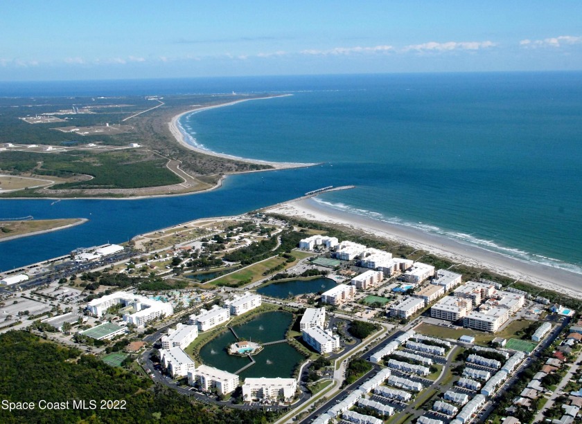 END UNIT with over 2,100 SQFT living area plus TWO wraparound - Beach Condo for sale in Cape Canaveral, Florida on Beachhouse.com